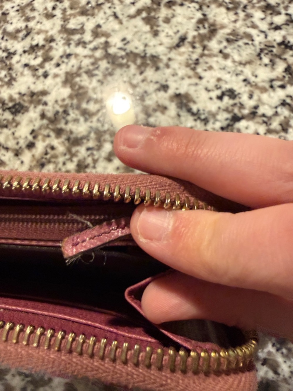 Gucci Beige Monogram Zip Wallet with Pink Leather Trim - Picture 4 of 6